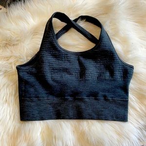 Alphalete vault bra